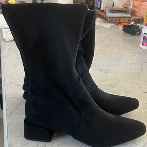Elegant Black Women's Boots